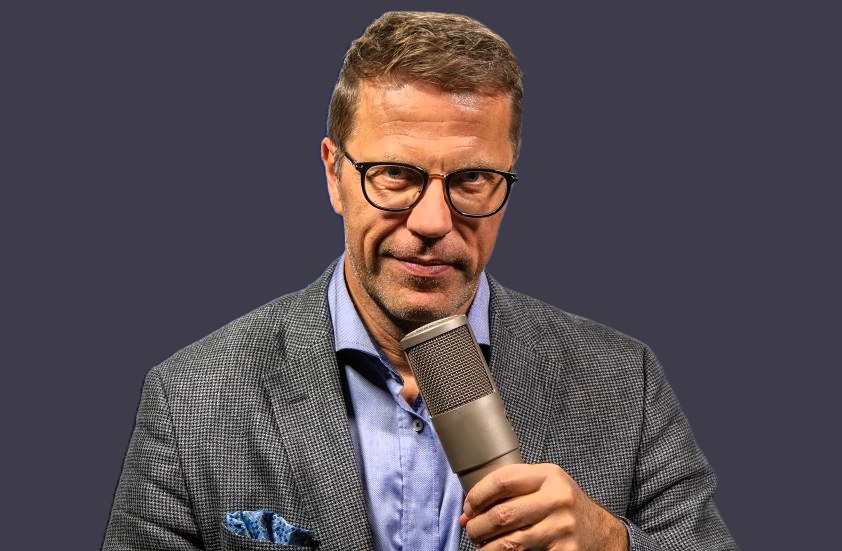 Jari Sarasvuon vaikutus suomalaisessa yrittäjyydessä ja koulutuksessa