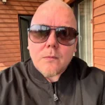 Pottukoira Kick viittaa suomalaiseen striimaajaan Jouko Kärkkäinen